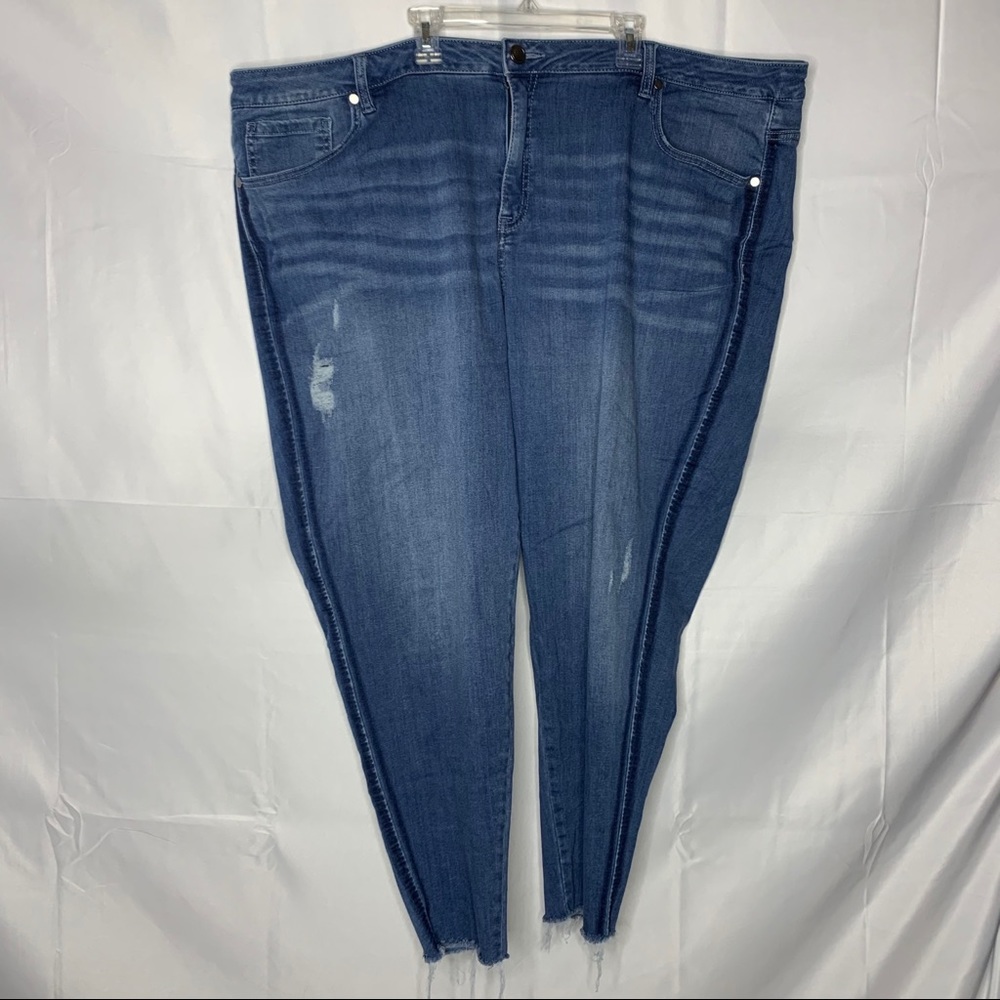 lane Bryant size 28 skinny jeans raw hem EUC